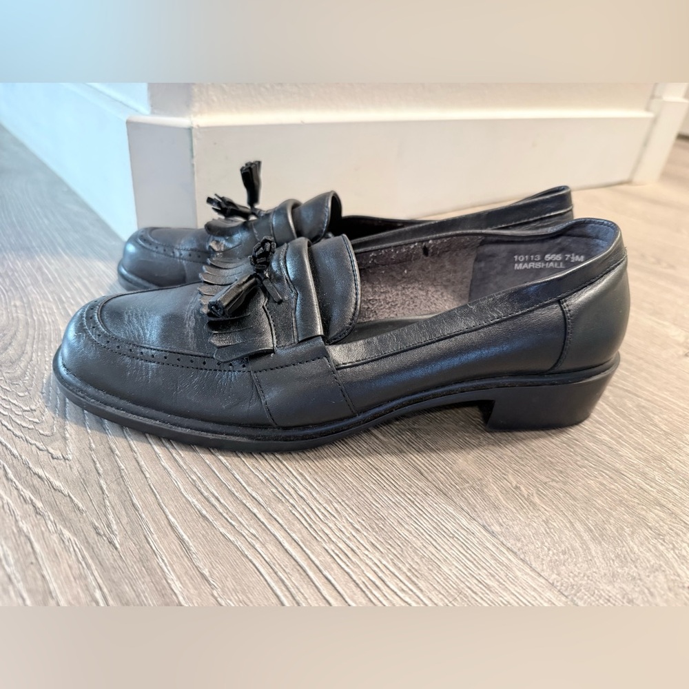 Classic Black Leather Loafers with Tassels